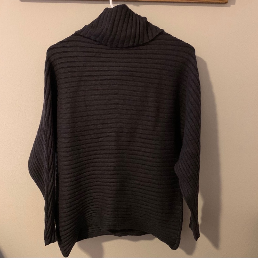T Tahari NWT Cowl Neck Sweater - Picture 6 of 9